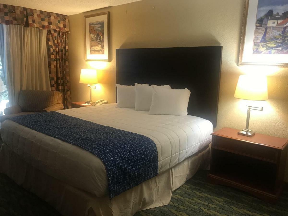 Travelodge By Wyndham Texarkana Ar Buitenkant foto